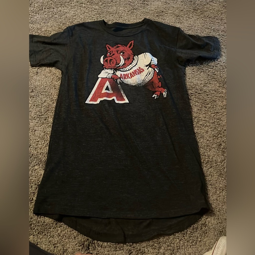 ARKANSAS RAZORBACK extra long tee
